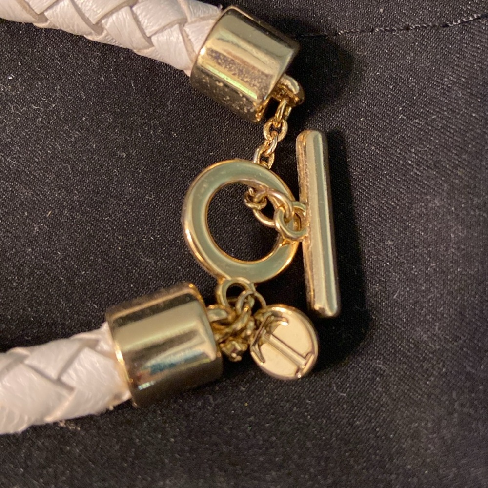 Talbots Cream Leather Goldtone Toggle Bracelet - Picture 2 of 6